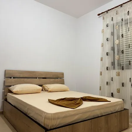 Holiday home Garden House - Hamallaj
